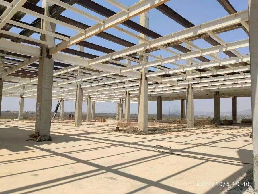 مستودع هيكل فولاذي مصنوع من قبل يمكن تخصيصه ومتعدد الاستخدامات